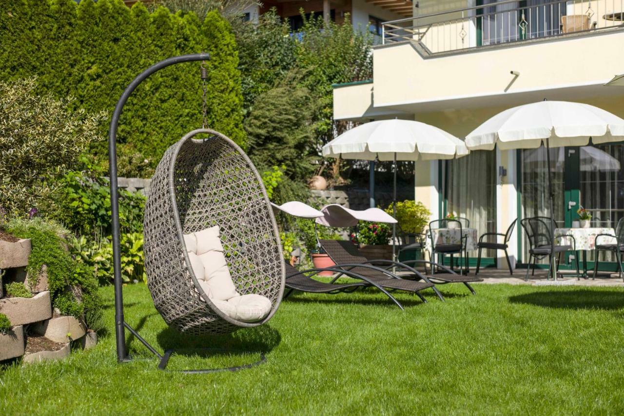 Hotel Landhaus Zillertal Fuegen Exterior photo